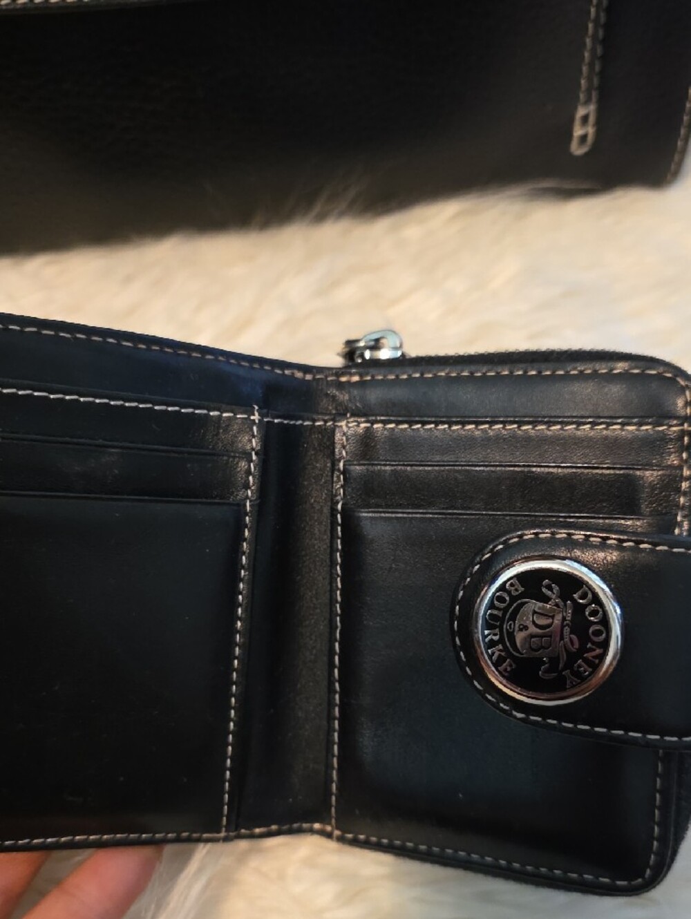 Dooney & Bourke Black Leather Tote with Coin Wallet and Contrast Stitching - Picture 4 of 8